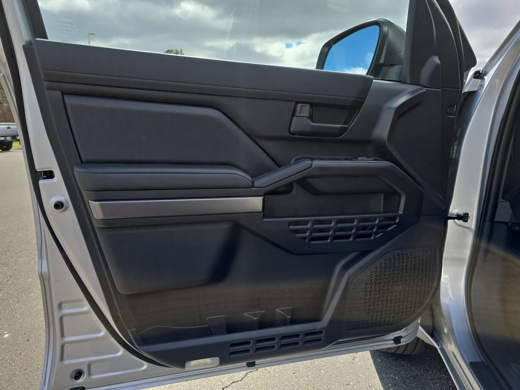 Used 2025 Toyota 4Runner SR5 image 26