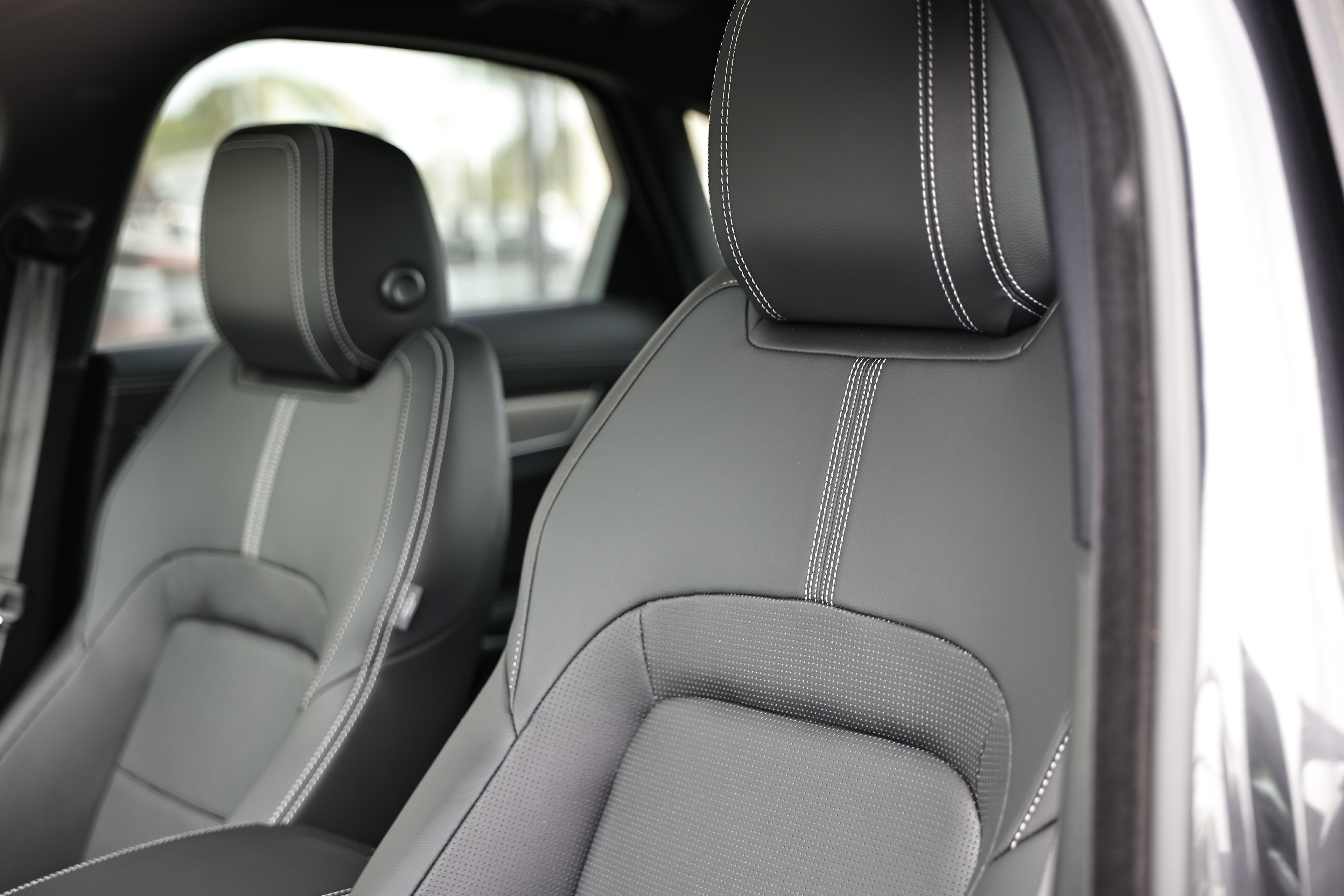 New 2024 Jaguar XF R-Dynamic SE AWD/4WD image 25