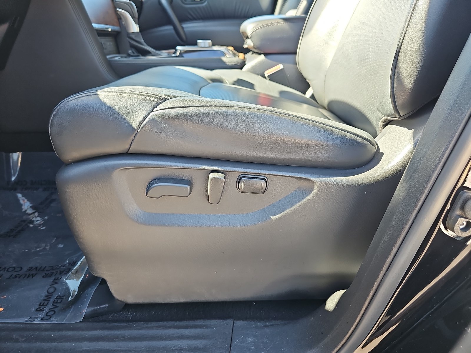 Used 2021 Nissan Armada SL w/ Captain's Chairs Package AWD/4WD image 28