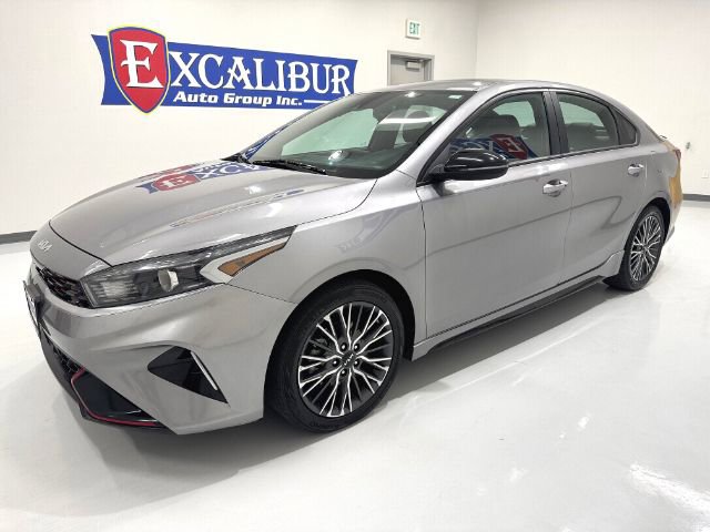 Used 2023 Kia Forte GT-Line w/ GT-Line Premium Package image 3