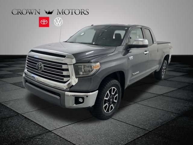 Used 2018 Toyota Tundra Limited w/ Limited Premium Package AWD/4WD image 3