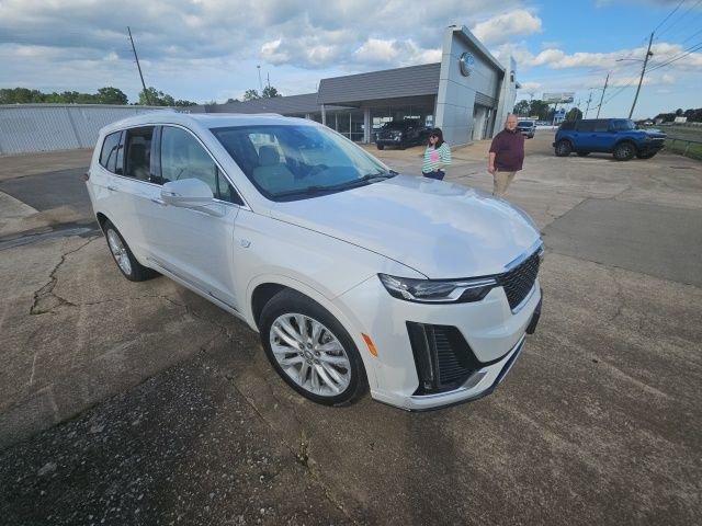 Used 2021 Cadillac XT6 Premium Luxury AWD/4WD image 4