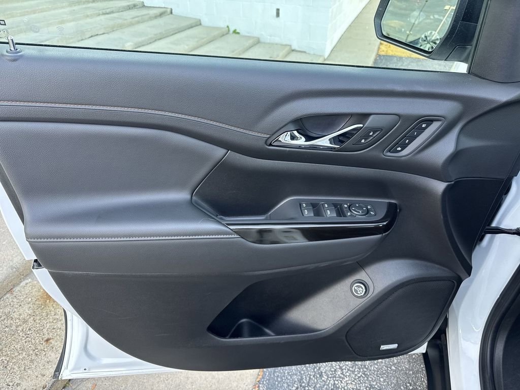 Certified 2023 GMC Acadia AT4 w/ Preferred Package image 23