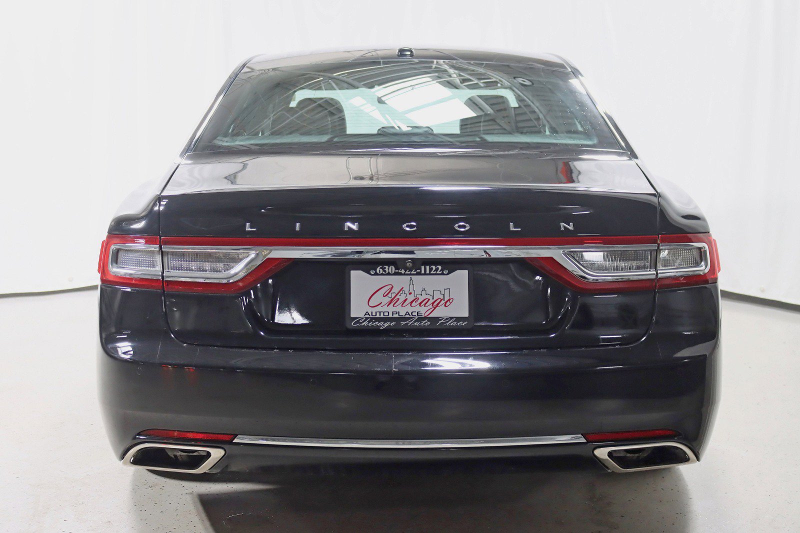 Used 2017 Lincoln Continental Select w/ Climate Package AWD/4WD image 13