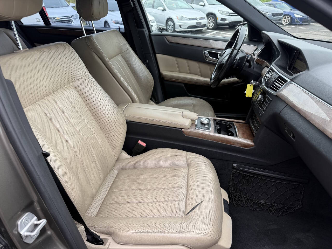 Used 2011 Mercedes-Benz E 550 4MATIC Sedan w/ Premium 2 Pkg image 18