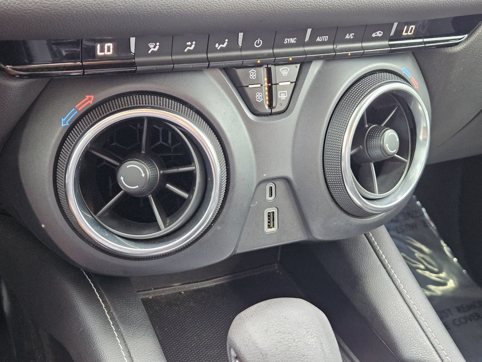 Used 2023 Chevrolet Blazer LT w/ Midnight/Sport Edition FWD image 21