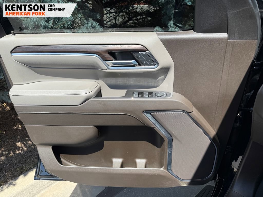 Used 2024 GMC Sierra 1500 SLT image 18