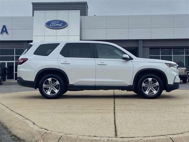 Used 2024 Honda Pilot EX-L image 2