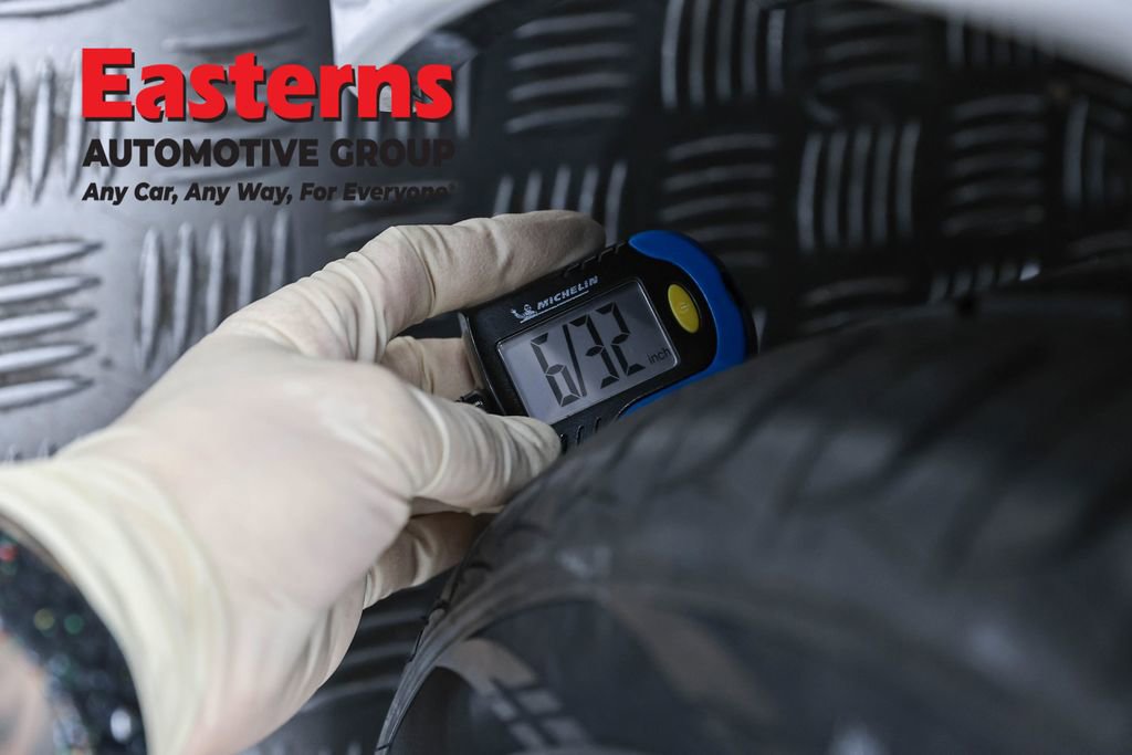 Used 2025 Toyota Camry SE w/ Convenience Package FWD image 28