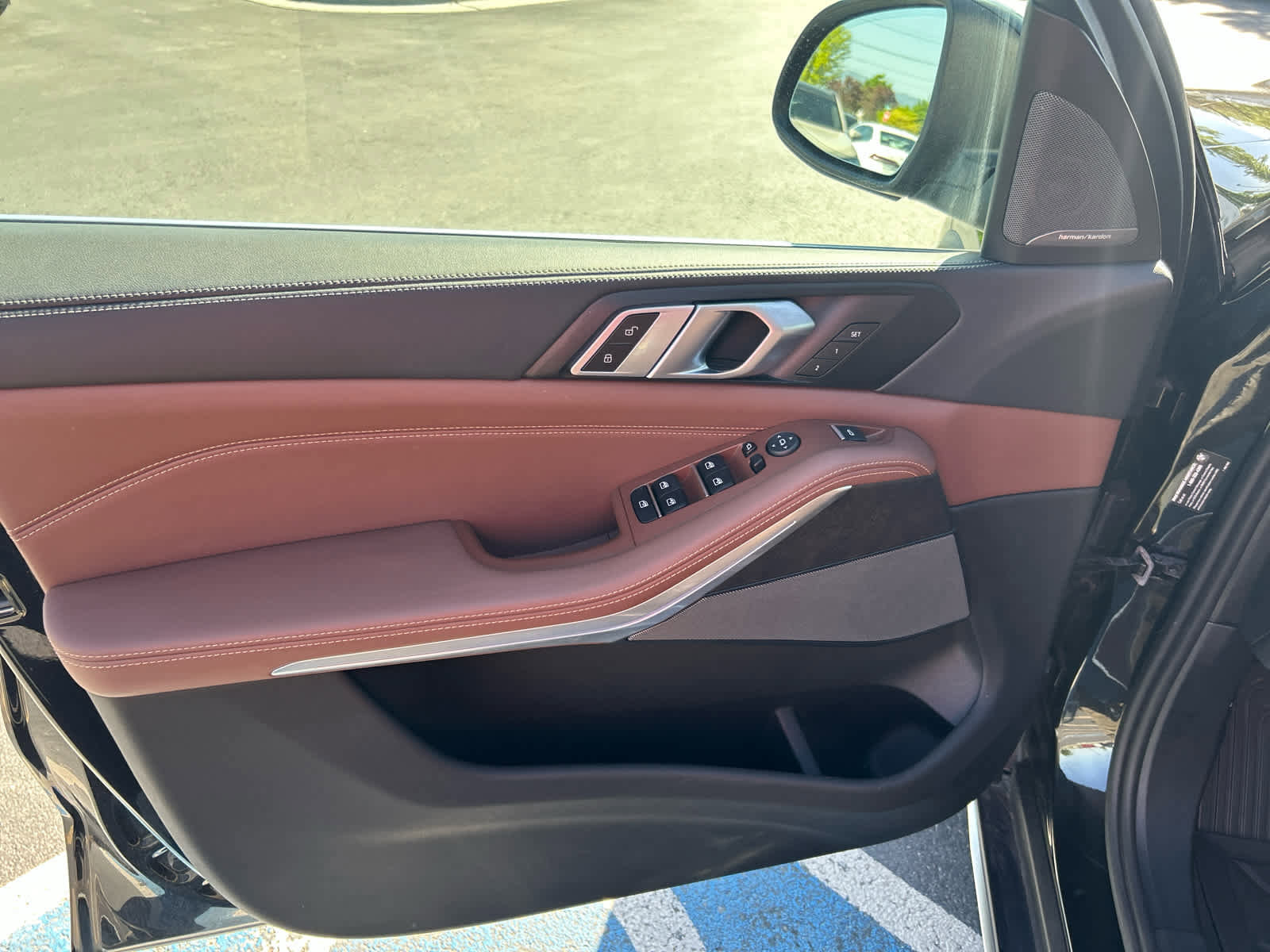 Used 2024 BMW X5 xDrive40i w/ Premium Package image 24