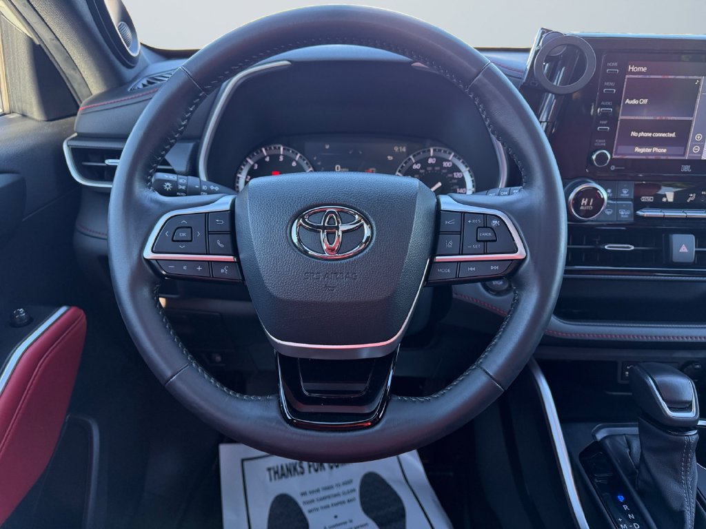 Used 2022 Toyota Highlander XSE AWD/4WD image 12