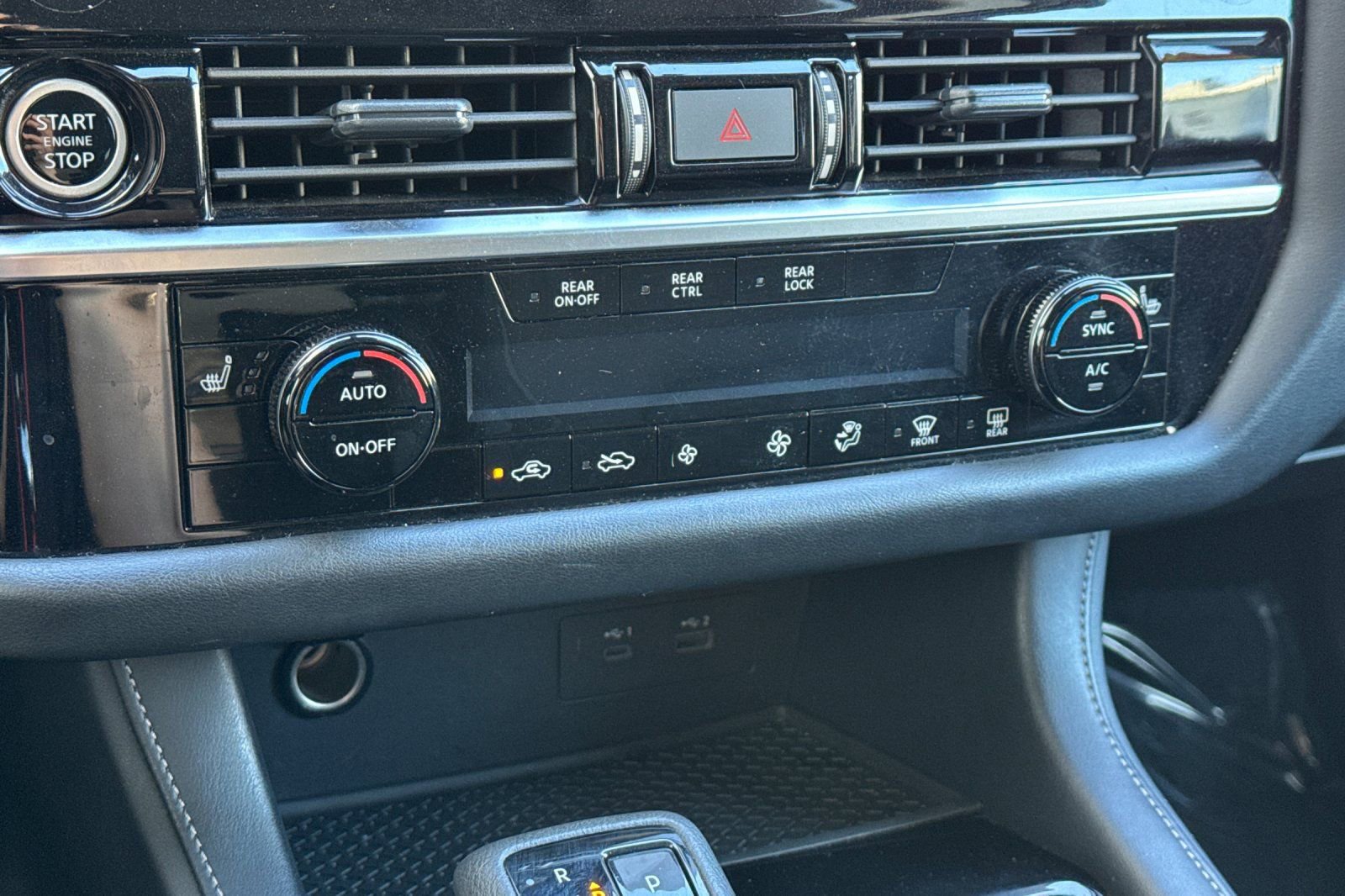 Certified 2024 Nissan Pathfinder SV image 24