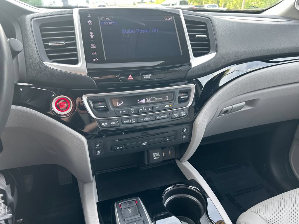 Used 2017 Honda Pilot Elite image 11