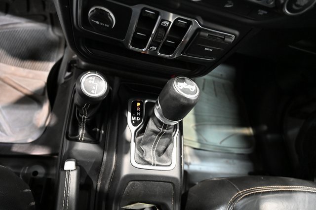 Used 2018 Jeep Wrangler Unlimited Sahara image 19