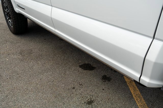 Used 2025 Ford F350 Platinum w/ FX4 Off-Road Package image 11