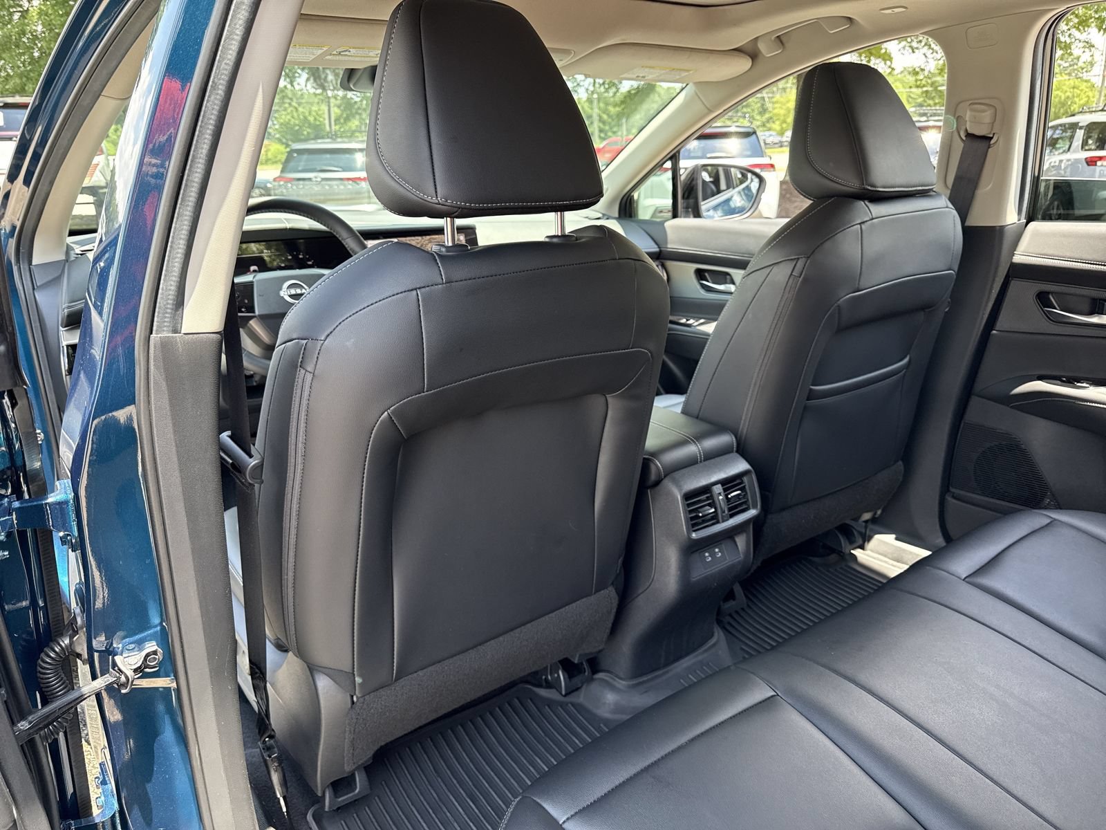 Certified 2025 Nissan Murano SL w/ Cargo Package AWD/4WD image 22