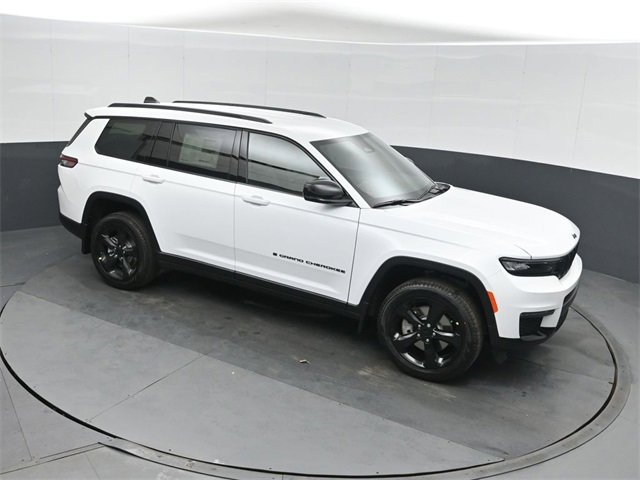 New 2025 Jeep Grand Cherokee L Limited w/ Black Appearance Package image 31