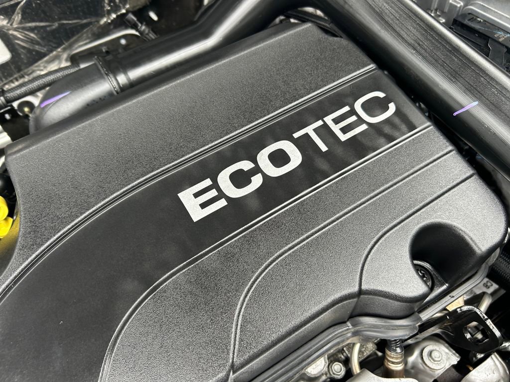 Used 2022 GMC Terrain SLE w/ Driver Convenience Package image 30