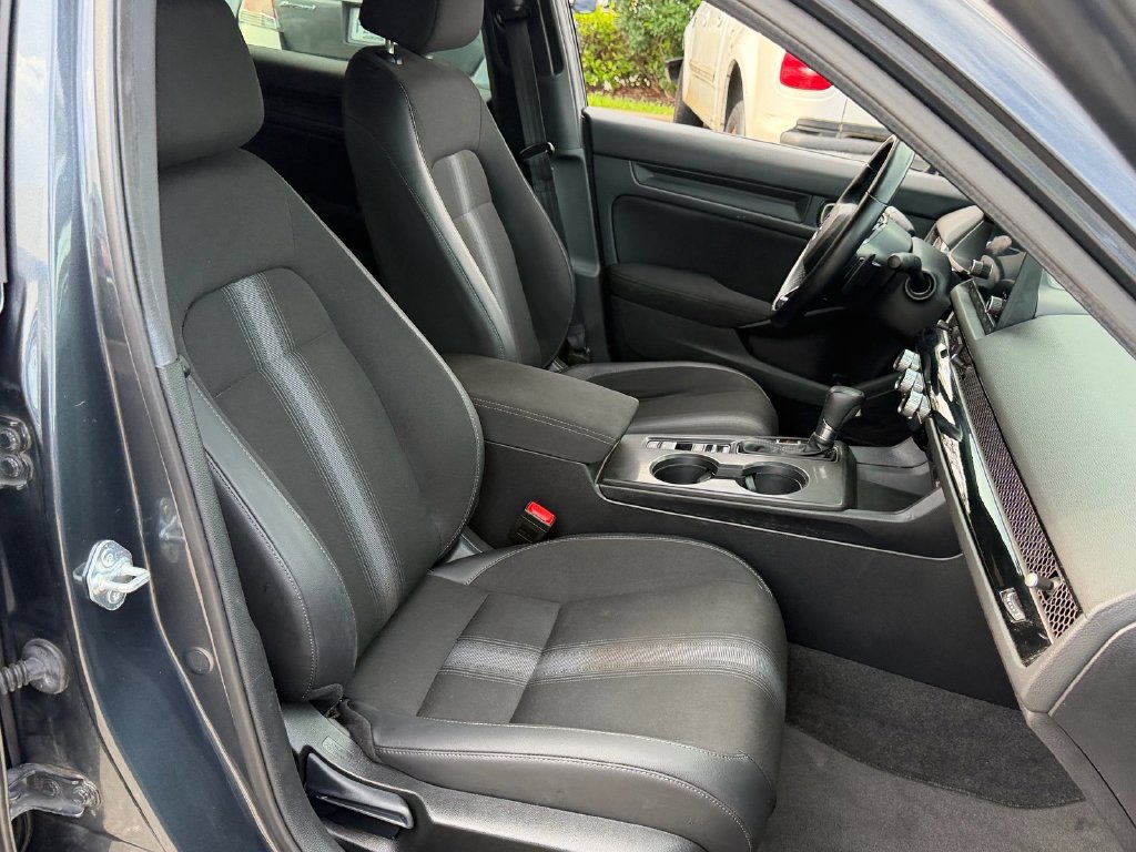 Used 2025 Honda Civic Sport image 18