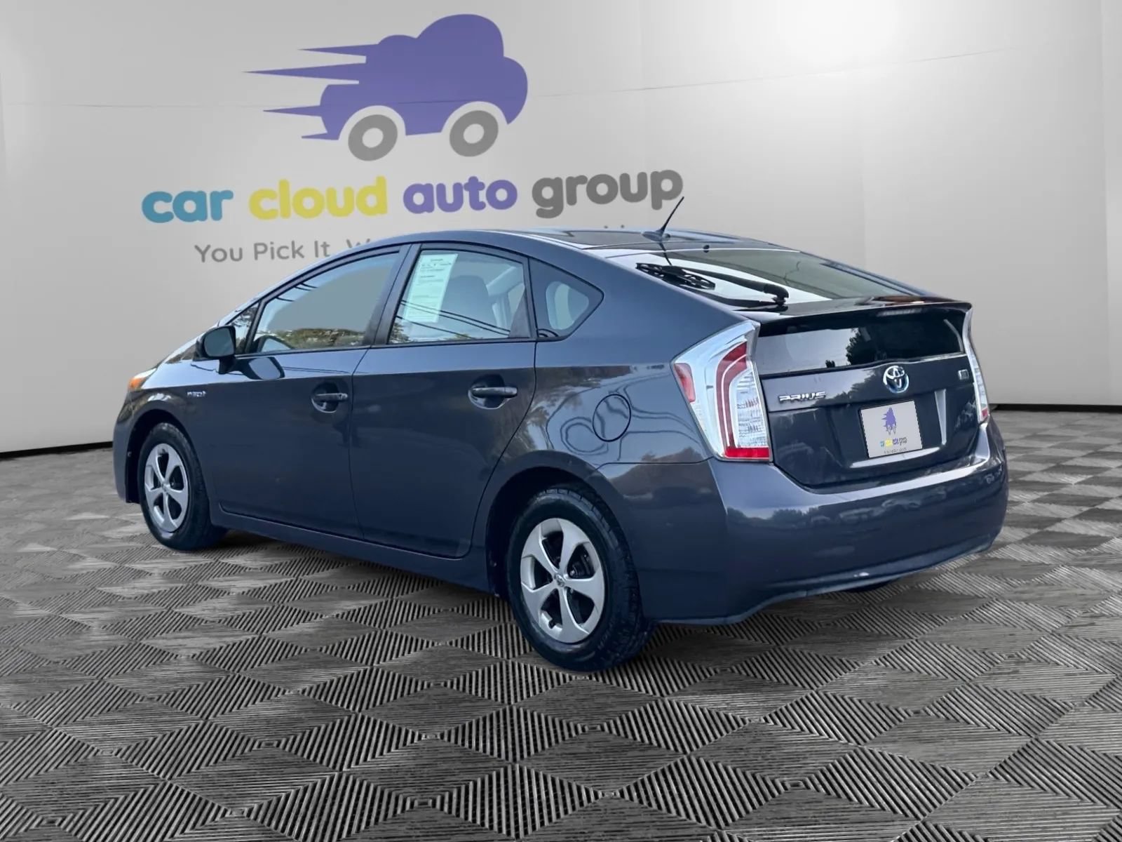 Used 2012 Toyota Prius Three FWD image 3