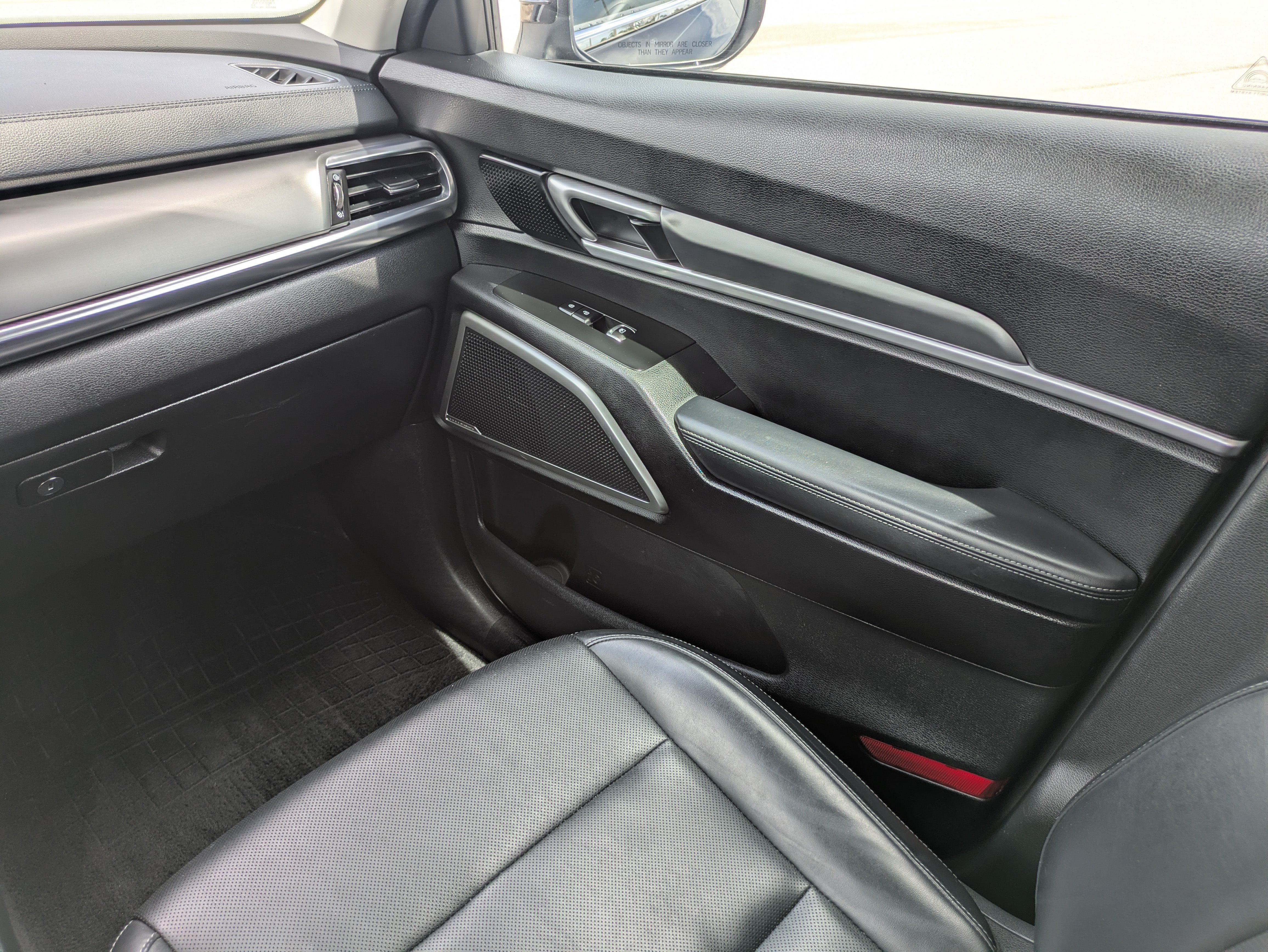 Used 2022 Kia Telluride LX AWD/4WD image 17