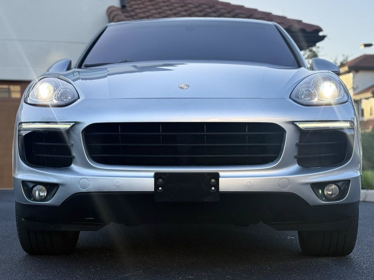 Used 2016 Porsche Cayenne S AWD/4WD image 3