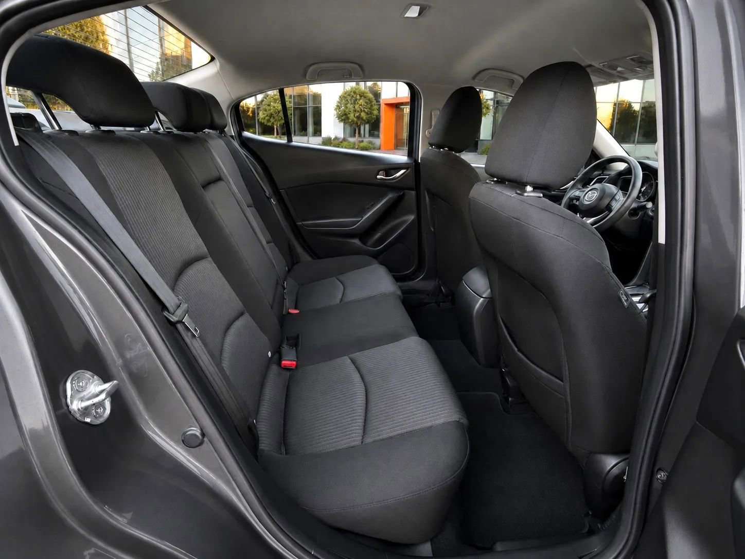 Used 2016 MAZDA MAZDA3 i Sport w/ Preferred Equipment Package FWD image 11
