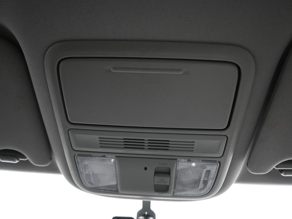 Used 2017 Honda Pilot LX image 23