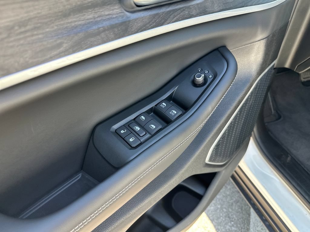 New 2026 Jeep Grand Cherokee L Limited AWD/4WD image 19