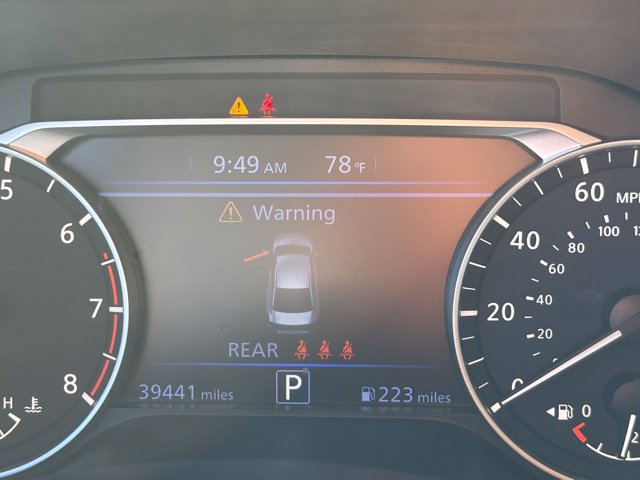 Used 2025 Nissan Altima 2.5 SV FWD image 29