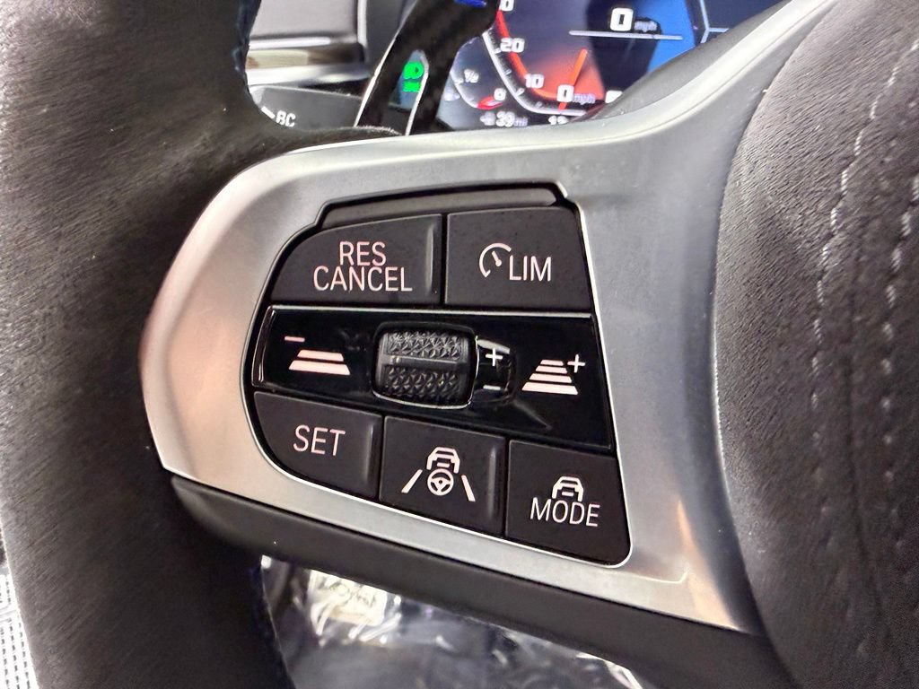 Used 2022 BMW M550i xDrive AWD/4WD image 26