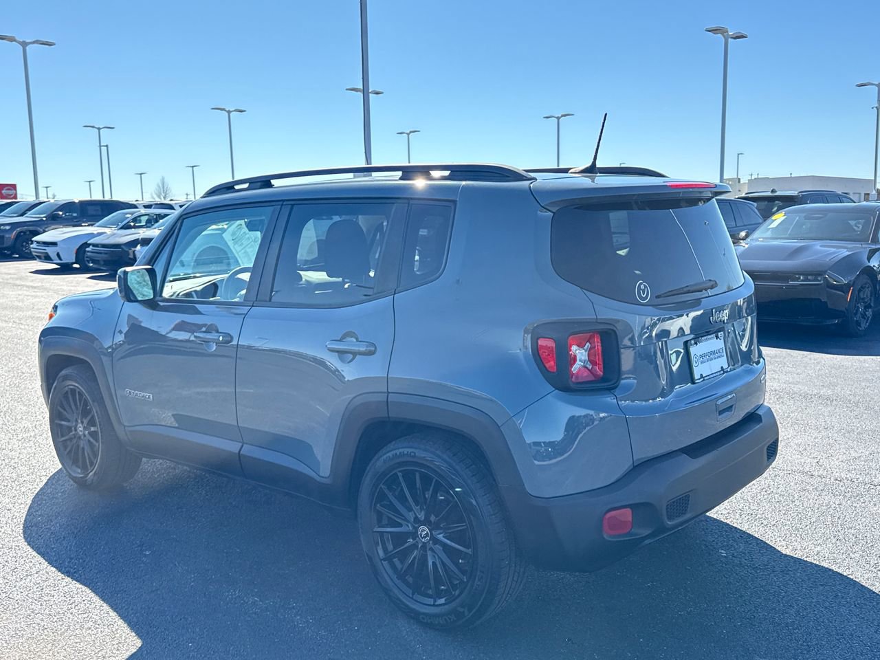 Used 2018 Jeep Renegade Latitude image 5