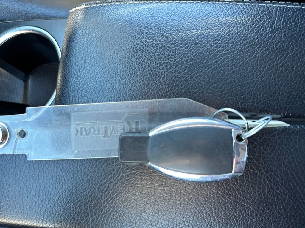 Used 2013 Mercedes-Benz GLK 350 4MATIC image 33