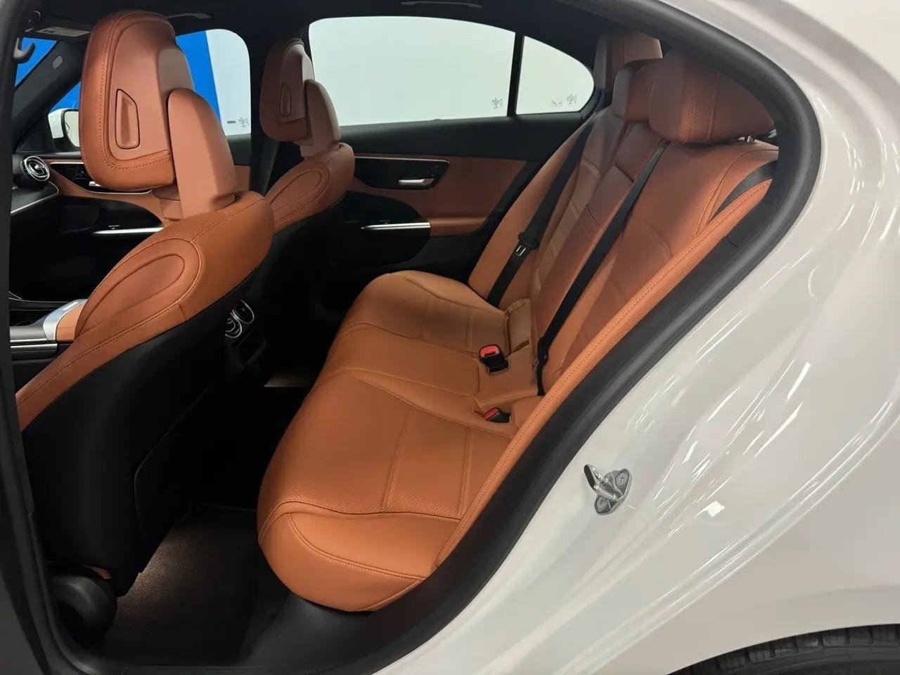 Used 2023 Mercedes-Benz C 300 4MATIC Sedan image 14