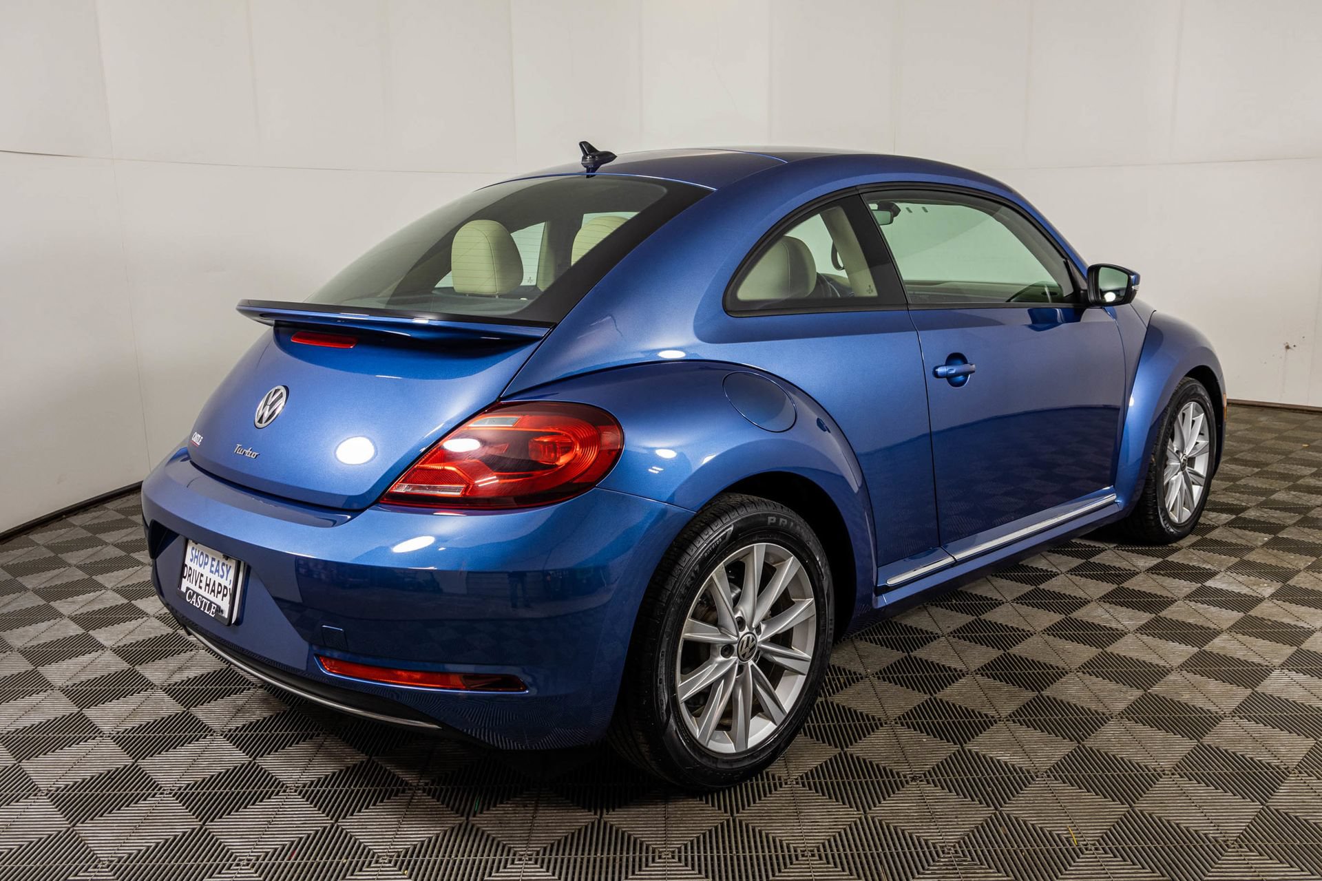 Used 2017 Volkswagen Beetle 1.8T SE FWD image 14