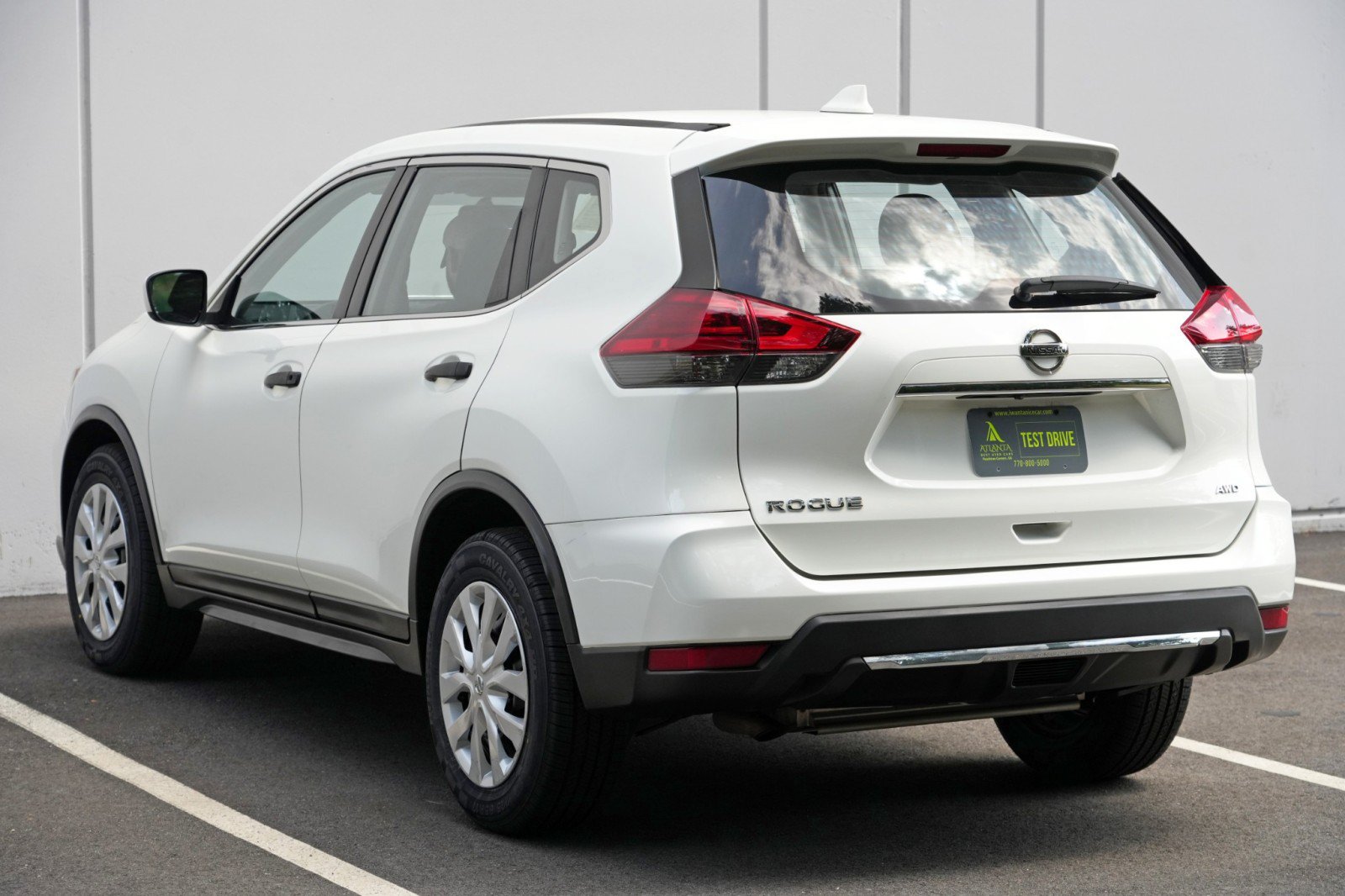 Used 2017 Nissan Rogue S AWD/4WD image 41