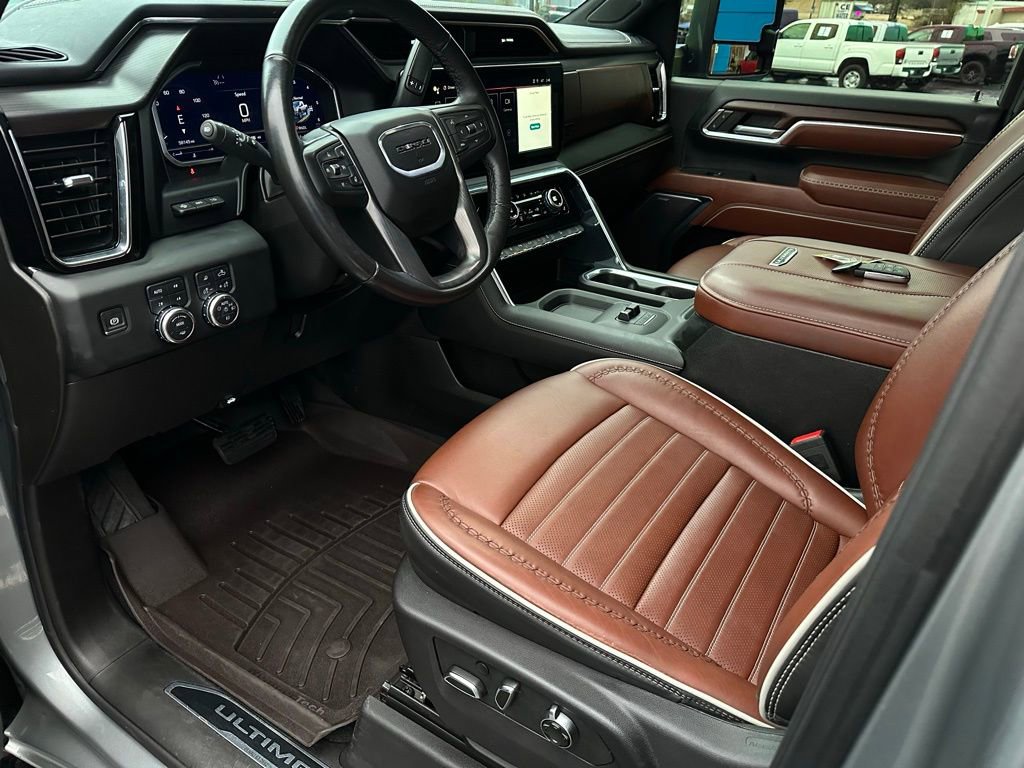 Used 2024 GMC Sierra 2500 Denali Ultimate image 10