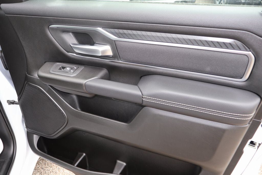 Used 2025 RAM 1500 Big Horn AWD/4WD image 16