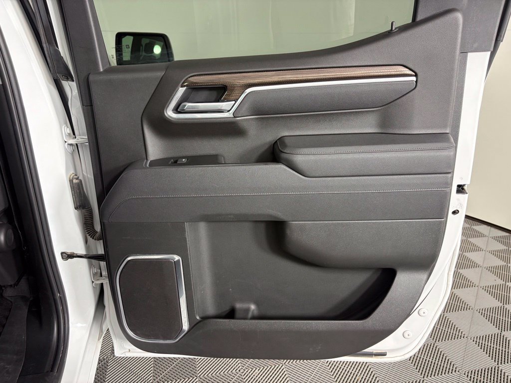 Used 2026 Chevrolet Silverado 1500 RST AWD/4WD image 45