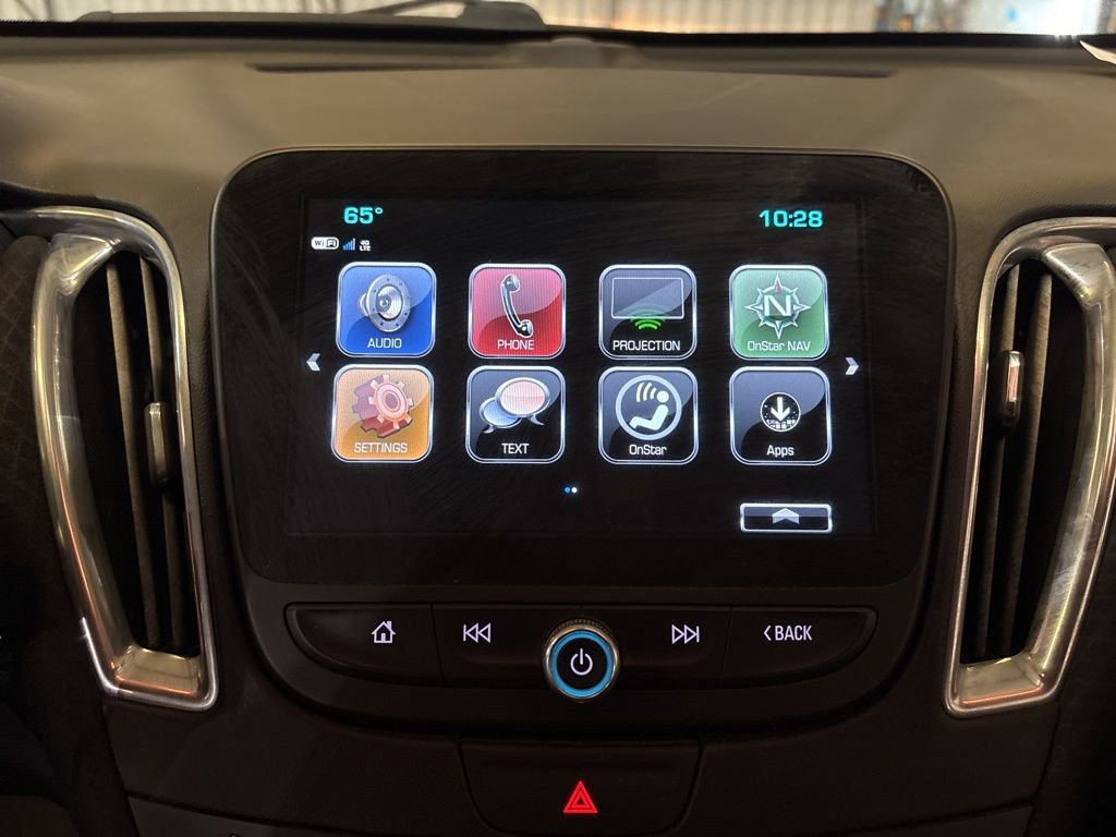 Used 2017 Chevrolet Malibu LT image 25