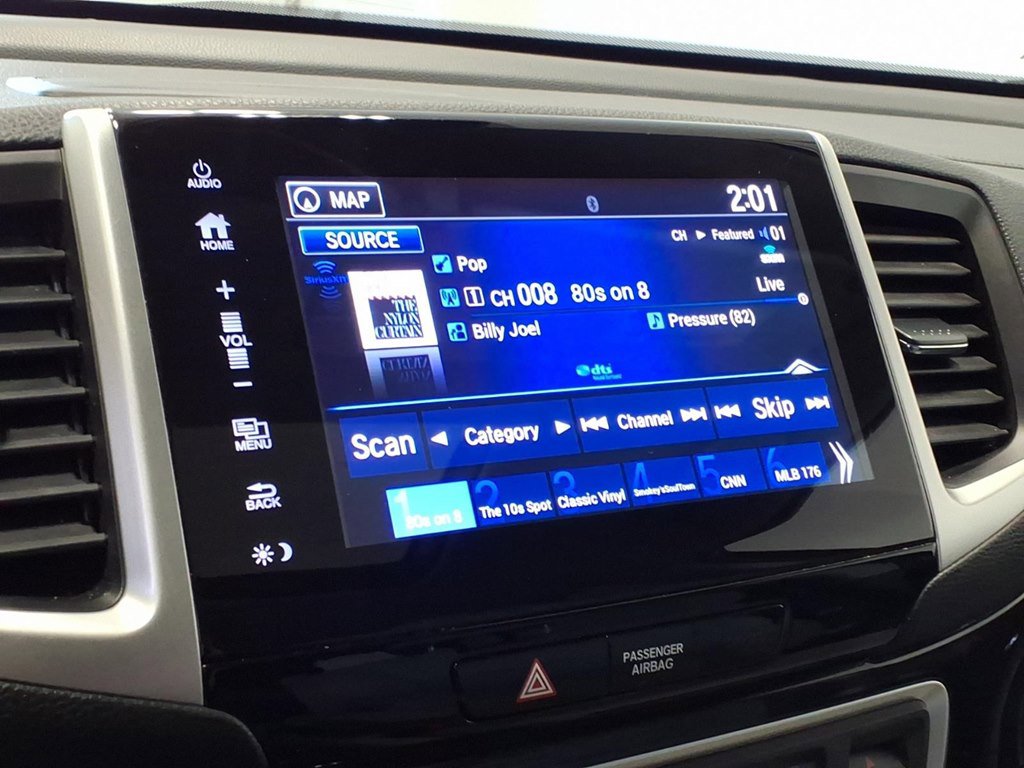 Used 2017 Honda Pilot Touring image 17