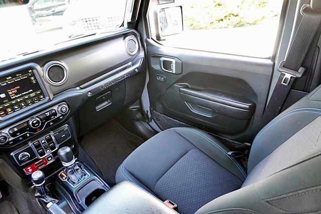 Certified 2023 Jeep Wrangler Unlimited Rubicon 4xe AWD/4WD image 24