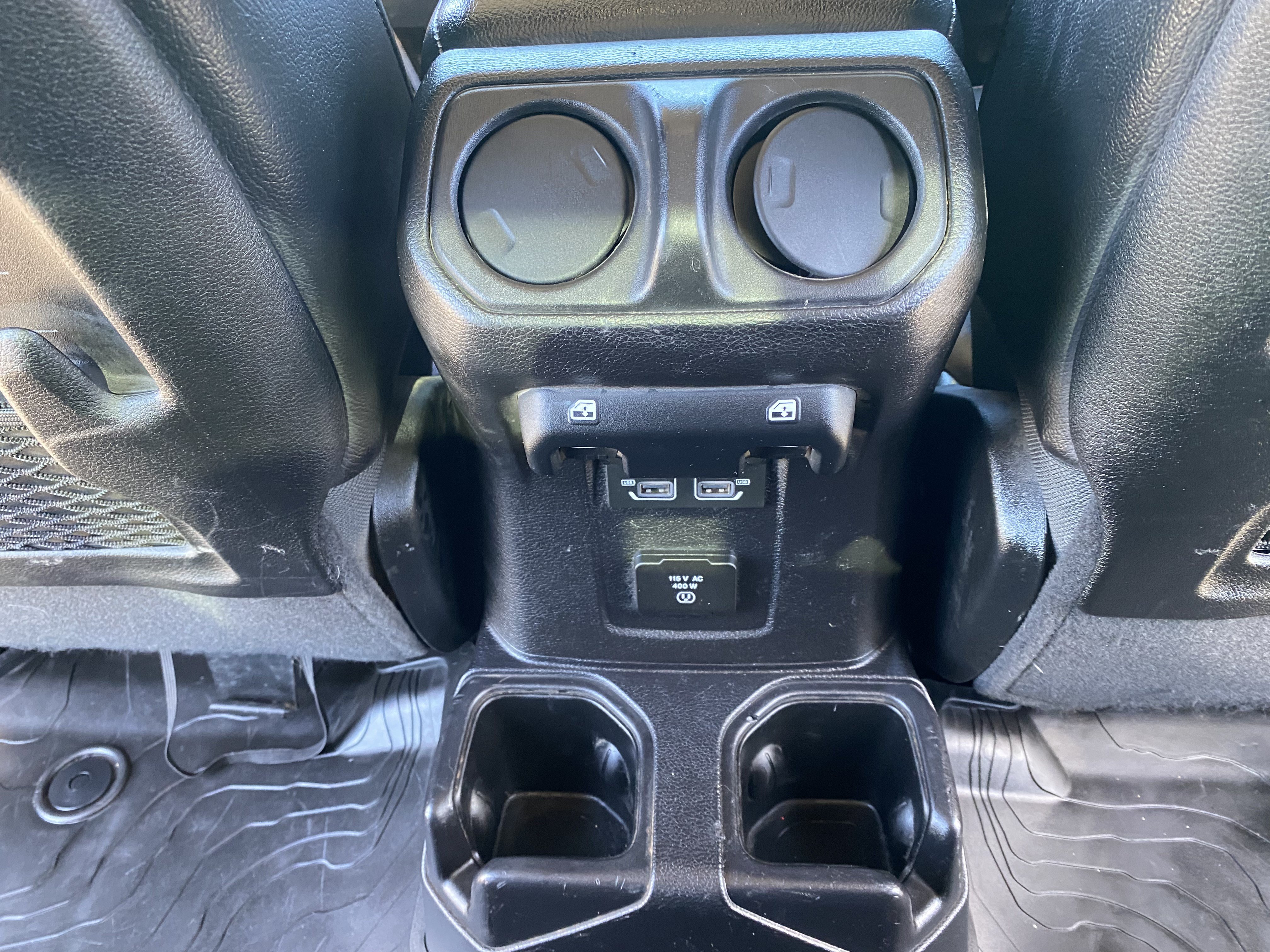 Used 2021 Jeep Gladiator Rubicon AWD/4WD image 25