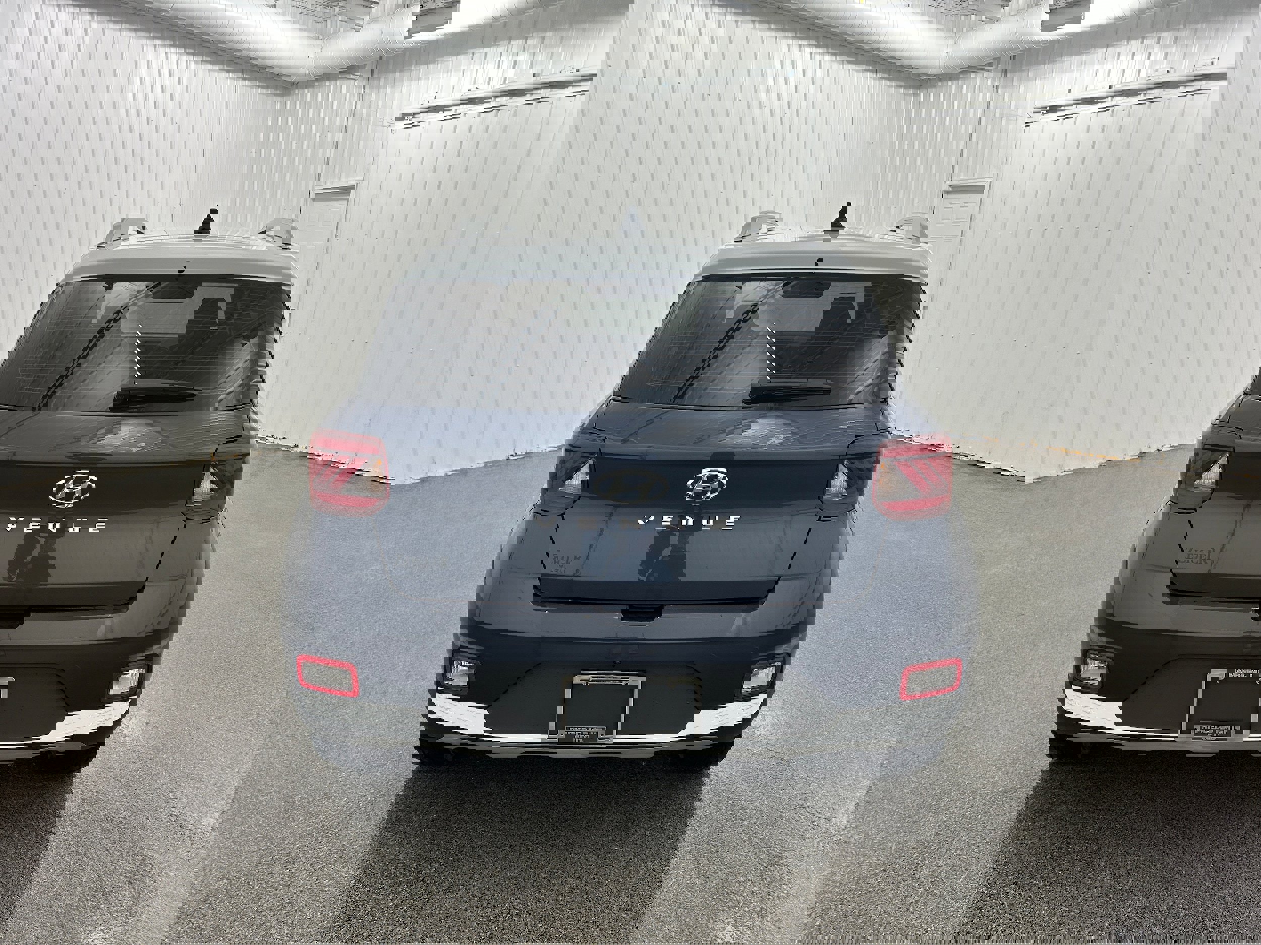 Used 2021 Hyundai Venue w/ Cargo Package FWD image 30