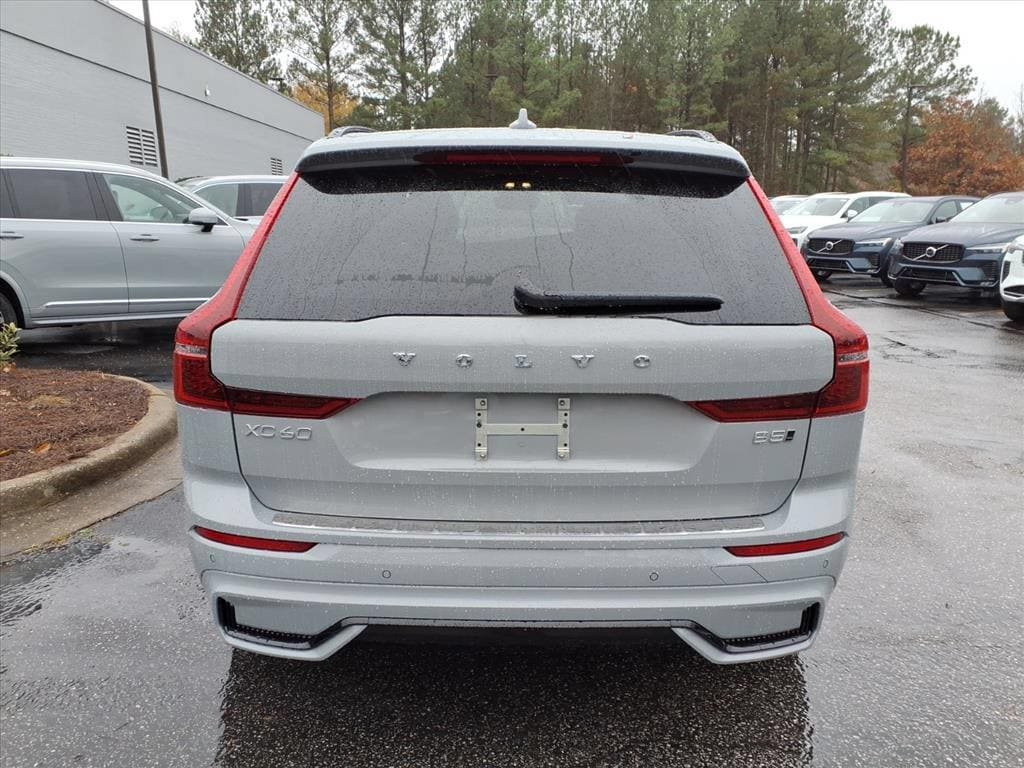 New 2026 Volvo XC60 B5 Plus w/ Protection Package Premier AWD/4WD image 4