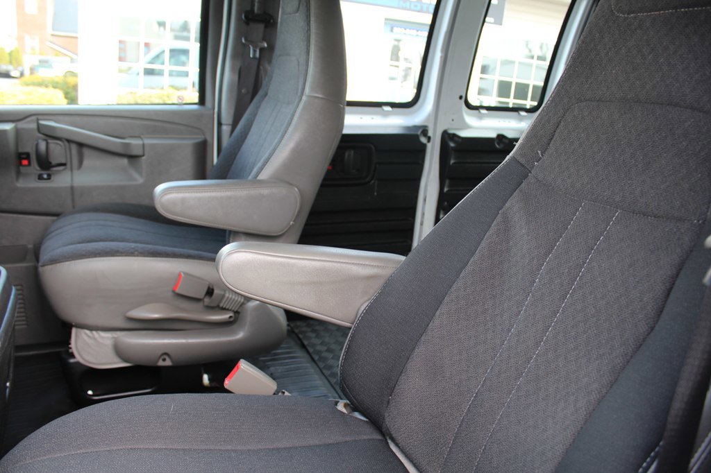 Used 2019 Chevrolet Express 2500 w/ Driver Convenience Package image 19