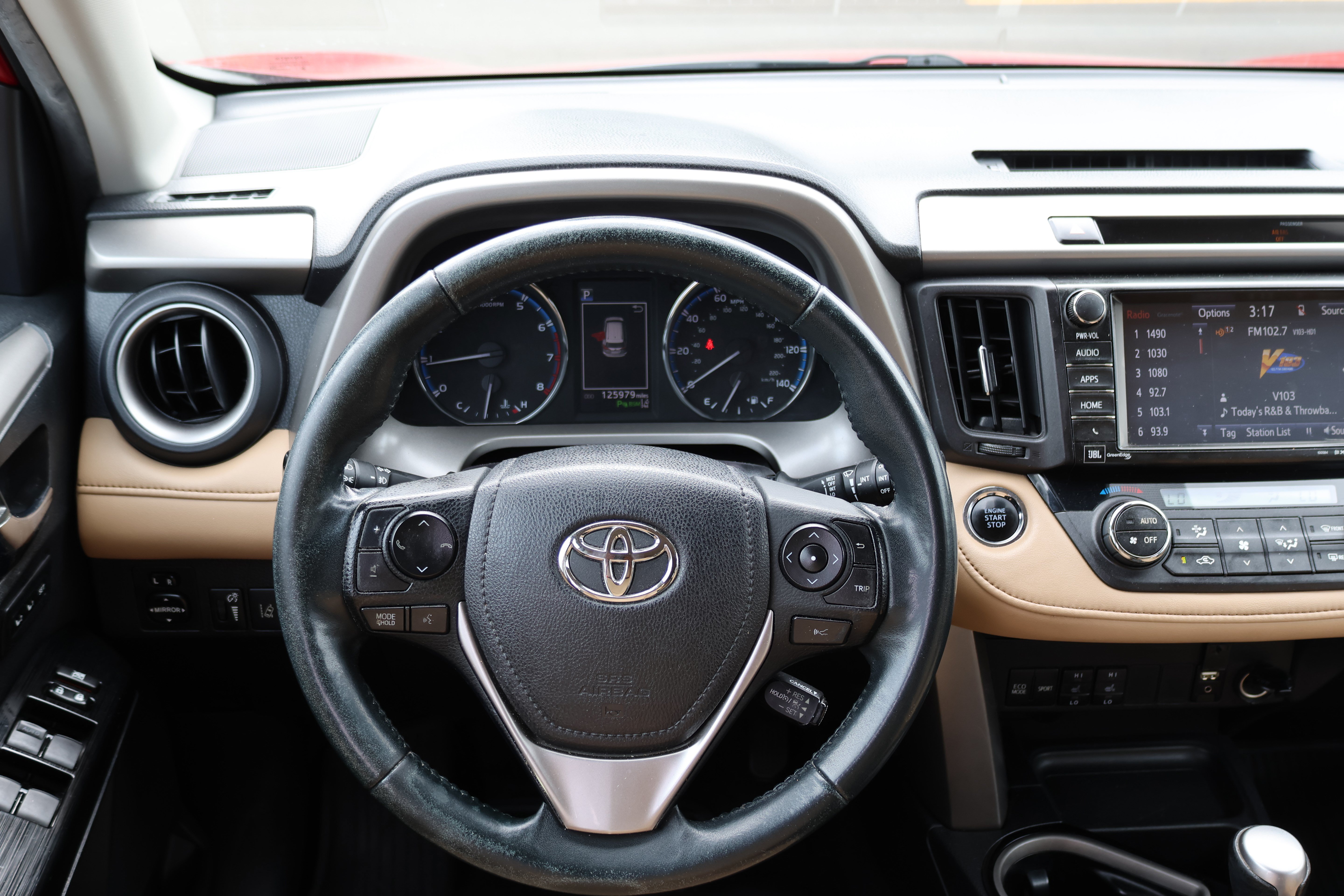 Used 2016 Toyota RAV4 Limited AWD/4WD image 22