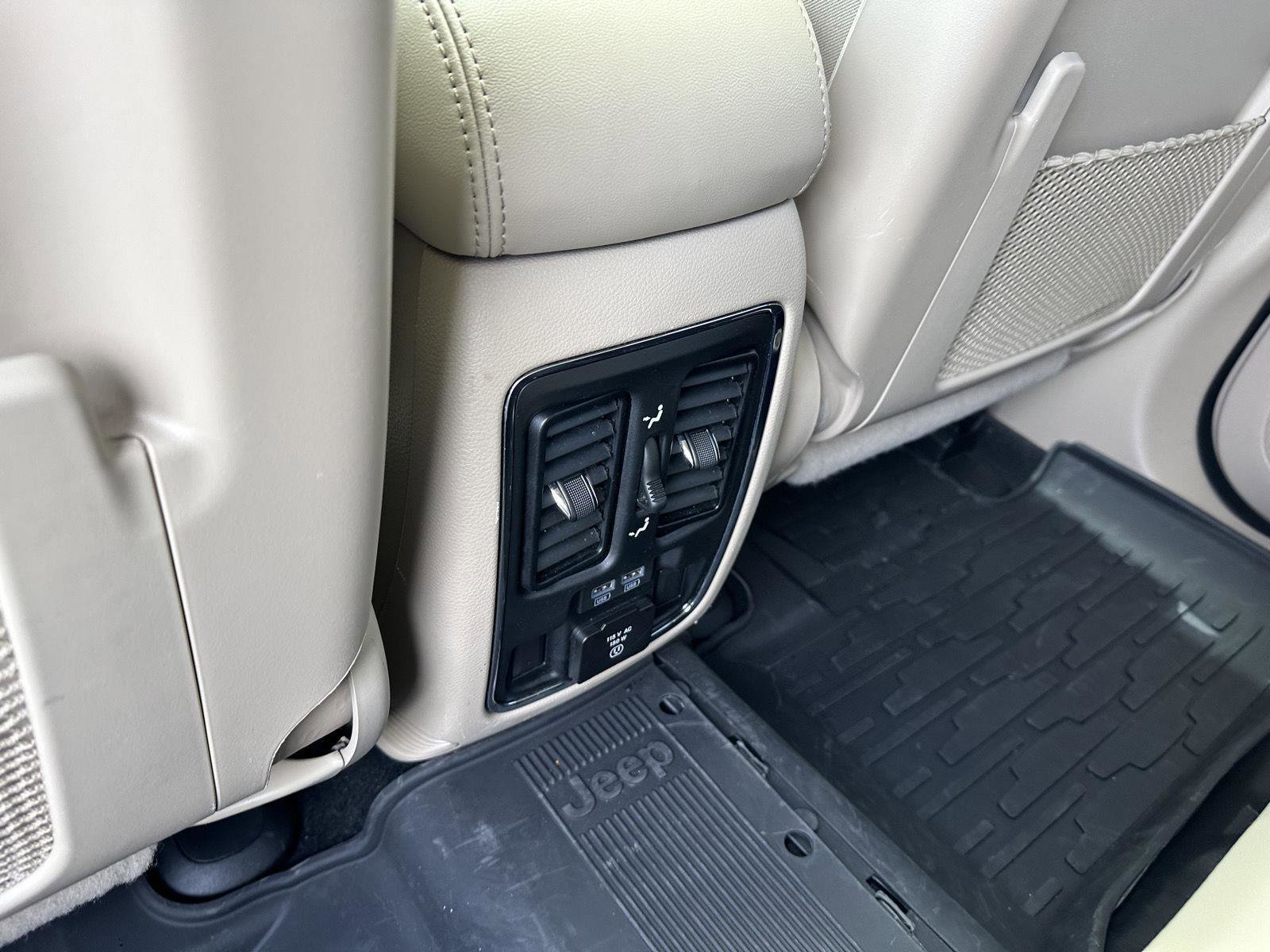 Used 2021 Jeep Grand Cherokee Limited AWD/4WD image 15