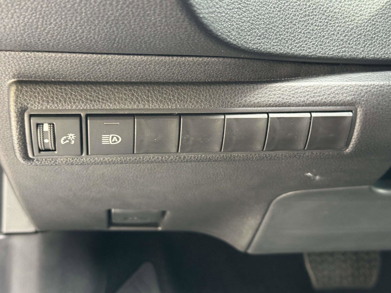 New 2026 Toyota Corolla SE FWD image 20