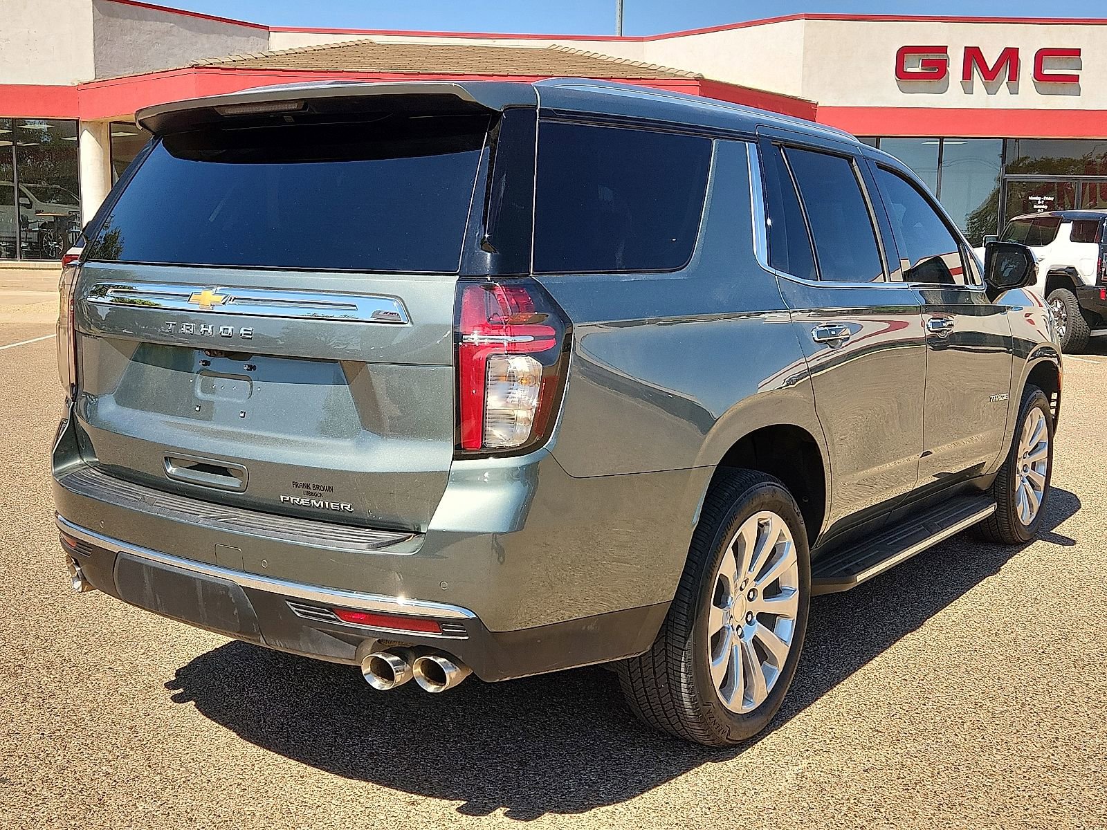 Used 2023 Chevrolet Tahoe Premier w/ Premium Package 2 AWD/4WD image 4